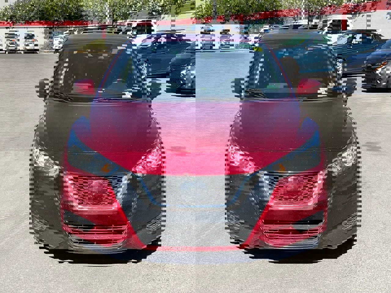 Used 2021 Nissan Versa SV image 2