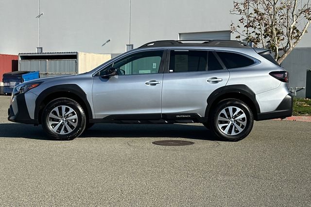 New 2025 Subaru Outback Premium image 7