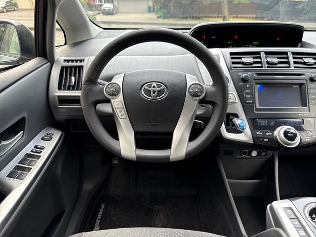 Used 2013 Toyota Prius V Three FWD image 7