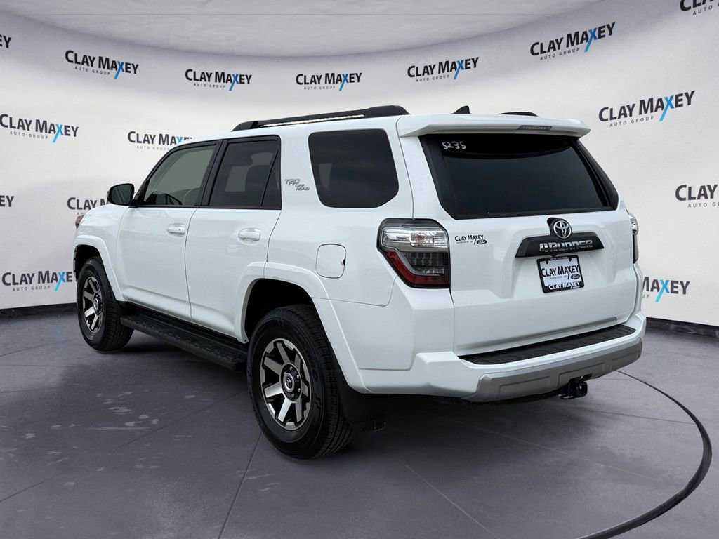 Used 2024 Toyota 4Runner TRD Off-Road Premium image 3