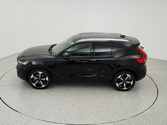Used 2020 Volvo XC40 T5 Momentum w/ Protection Package AWD/4WD image 39