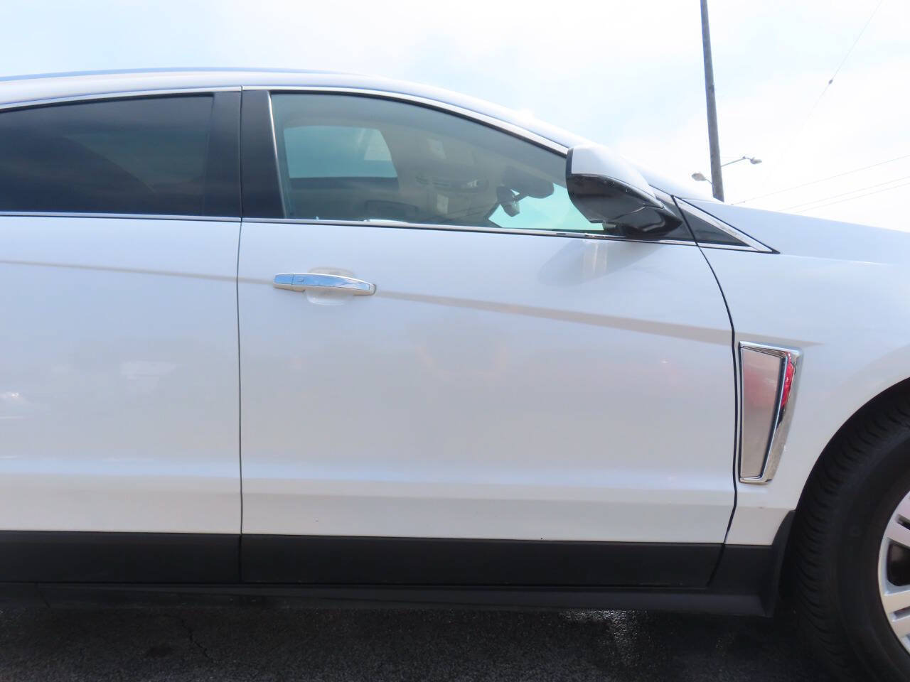 Used 2016 Cadillac SRX Luxury w/ Driver Awareness Package FWD image 21