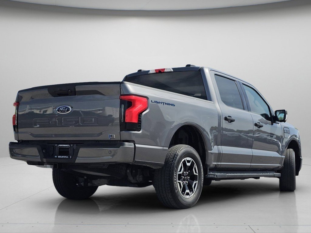 Used 2023 Ford F150 Lightning XLT image 24
