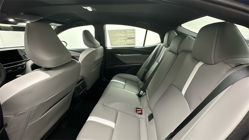 New 2026 Toyota Camry SE image 10