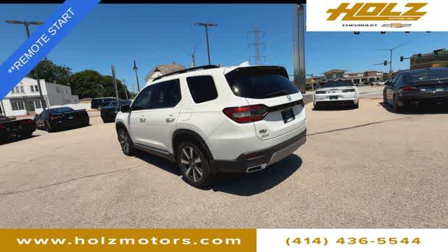 Used 2025 Honda Pilot Touring image 6