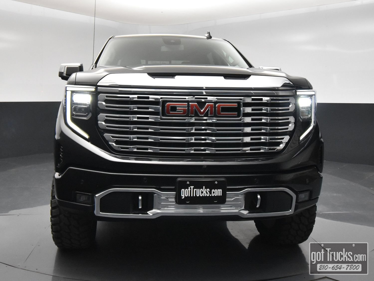 Used 2024 GMC Sierra 1500 Denali w/ Denali Reserve Package AWD/4WD image 51