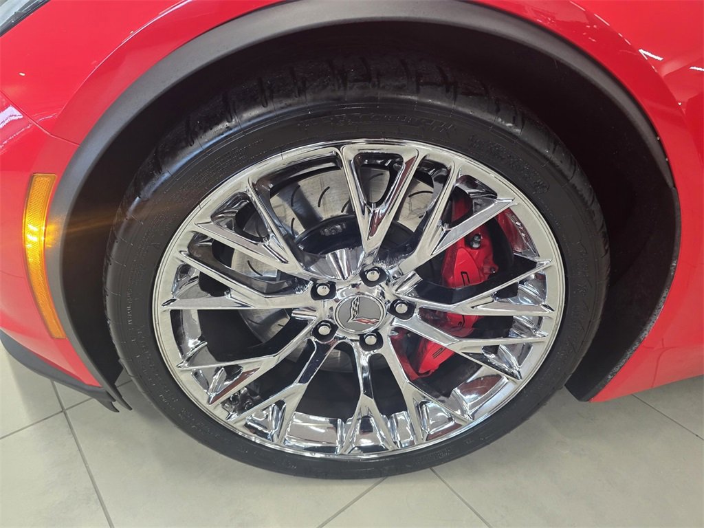 Used 2015 Chevrolet Corvette Z06 w/ 3LZ Preferred Equipment Group image 37
