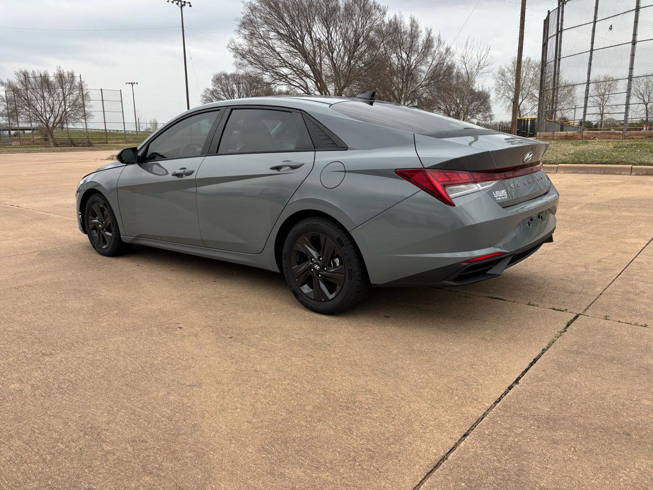 Used 2022 Hyundai Elantra Blue image 6
