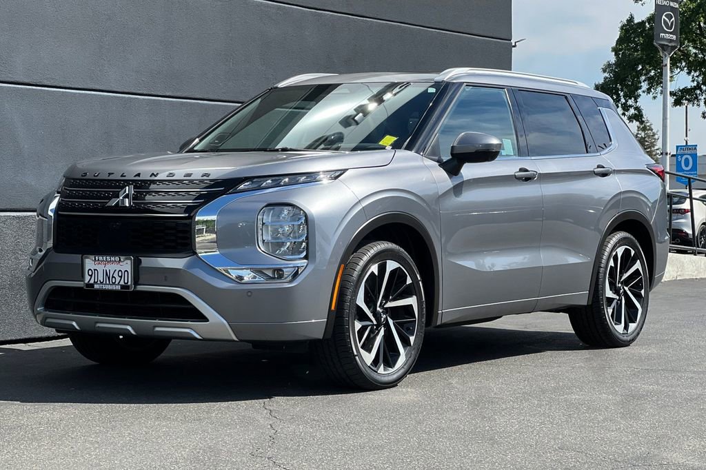 Used 2022 Mitsubishi Outlander SEL image 10