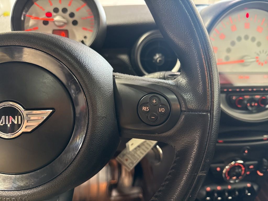 Used 2011 MINI Cooper S image 12