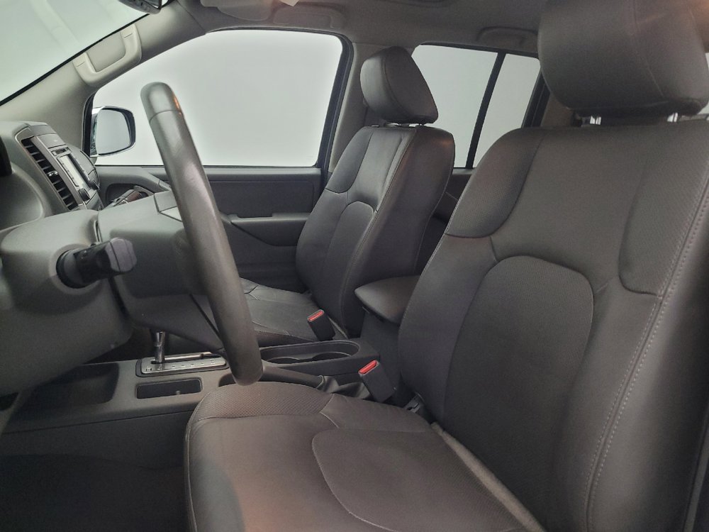 Used 2019 Nissan Frontier SL RWD image 17