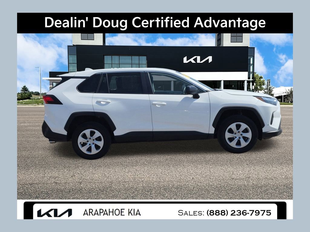 Used 2024 Toyota RAV4 LE video 1