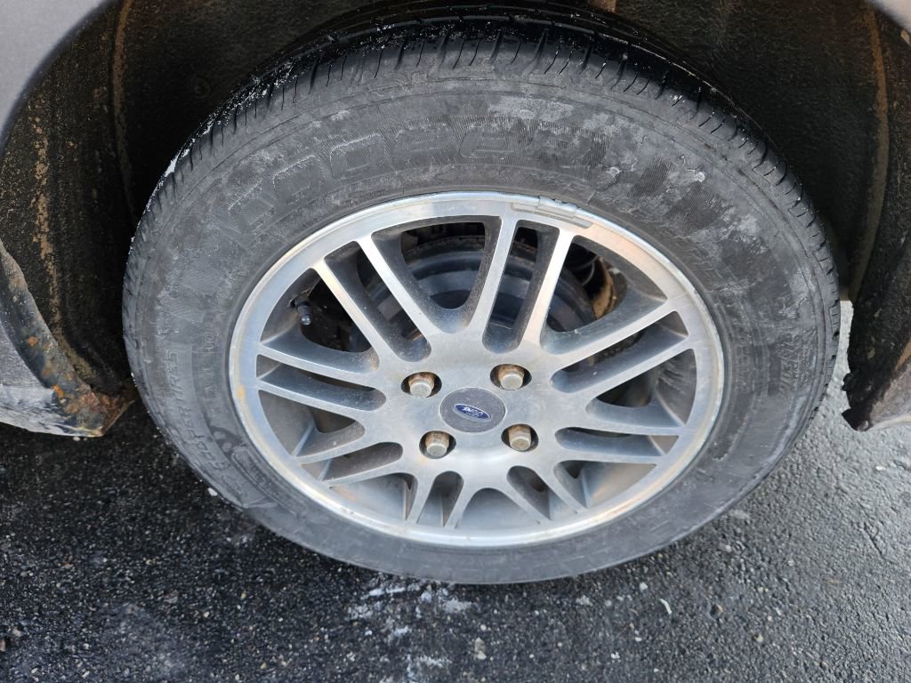 Used 2011 Ford Focus SE w/ 201A Rapid Spec Order Code image 20