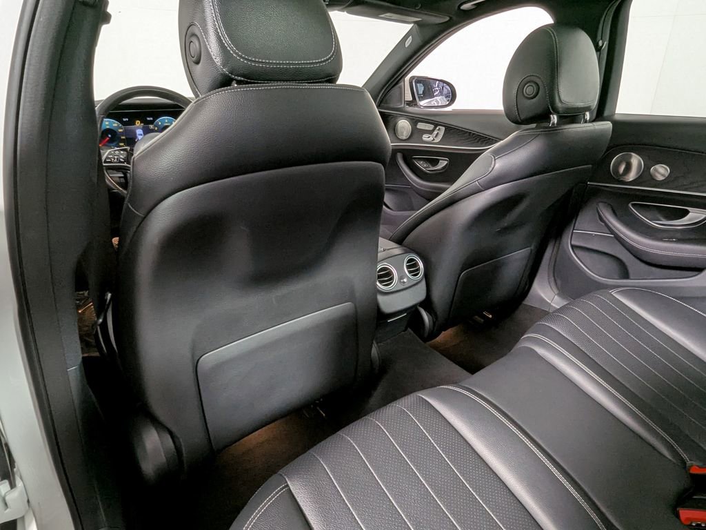 Used 2022 Mercedes-Benz E 350 4MATIC Sedan image 41