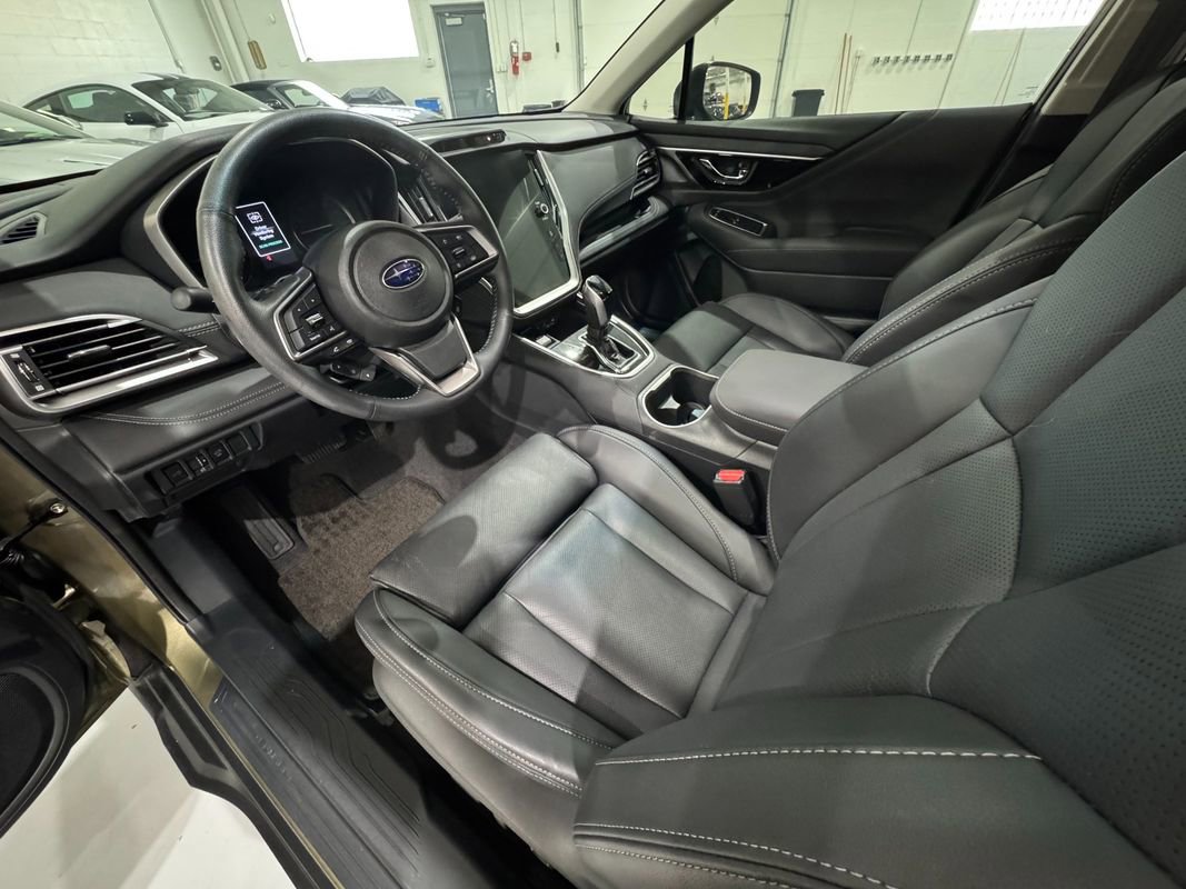 Used 2021 Subaru Outback Limited image 10