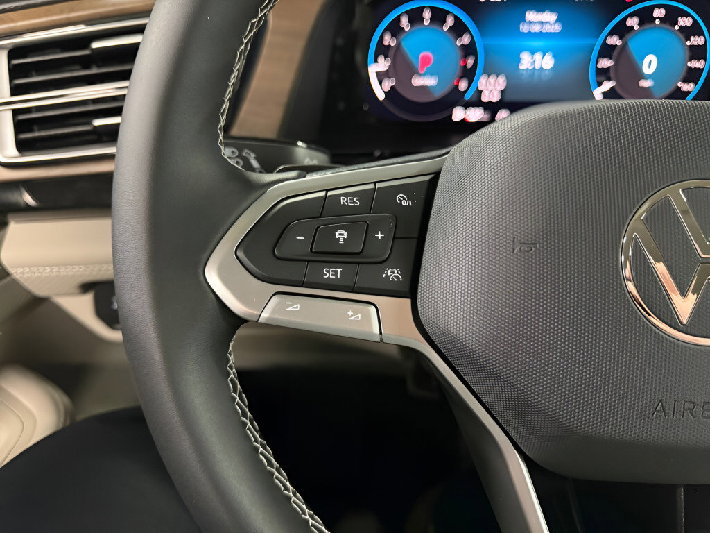 New 2026 Volkswagen Atlas SE image 12