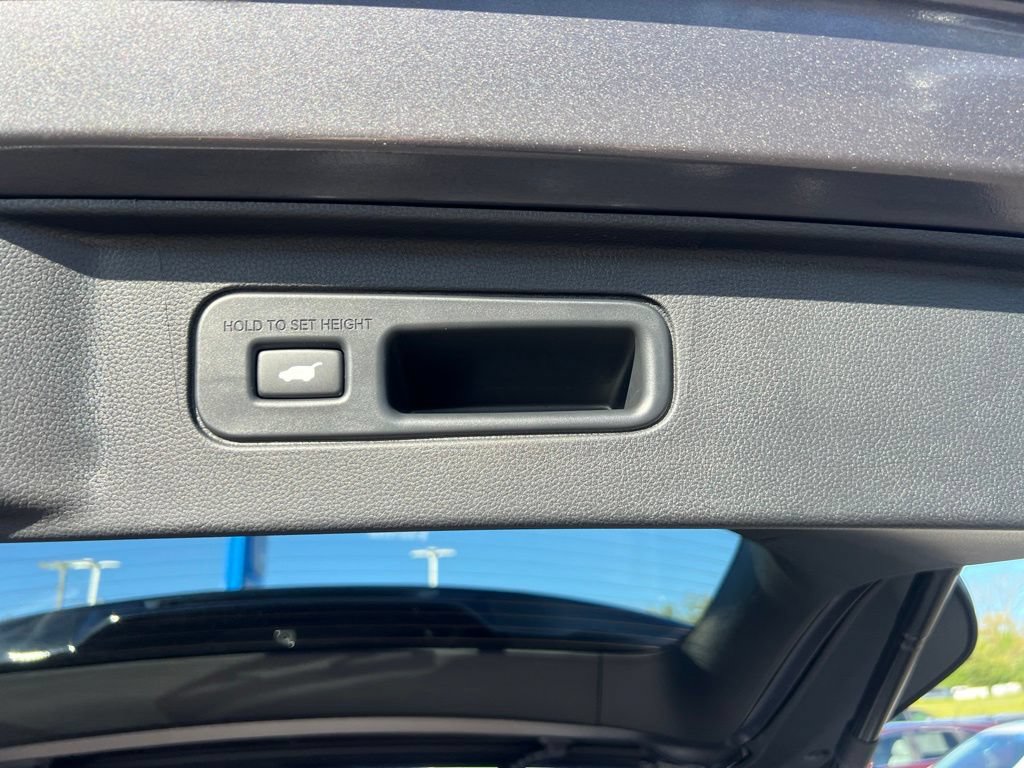 New 2026 Honda Pilot Touring image 14