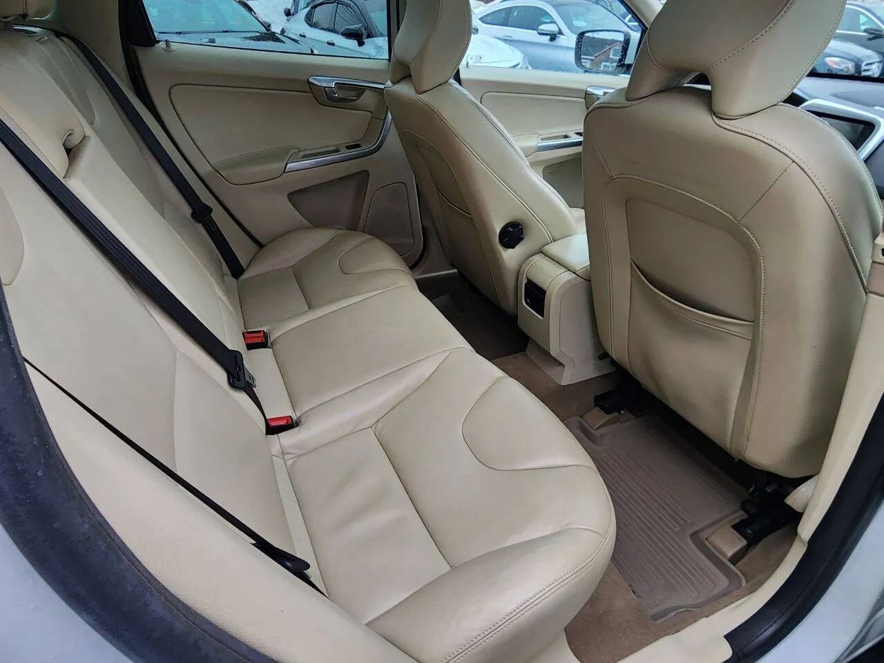 Used 2015 Volvo XC60 T6 Platinum AWD/4WD image 15