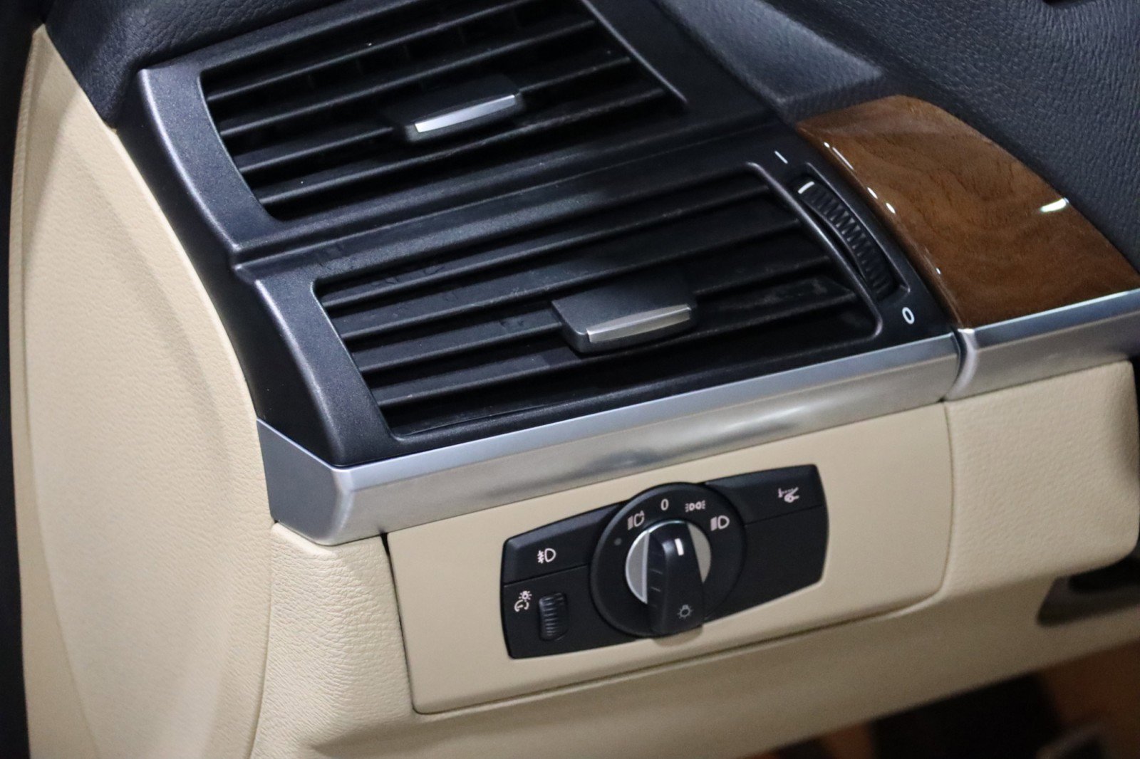 Used 2014 BMW X6 xDrive50i image 64