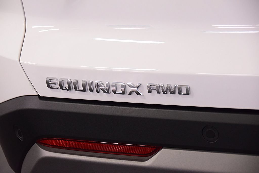 New 2027 Chevrolet Equinox LT AWD/4WD image 11