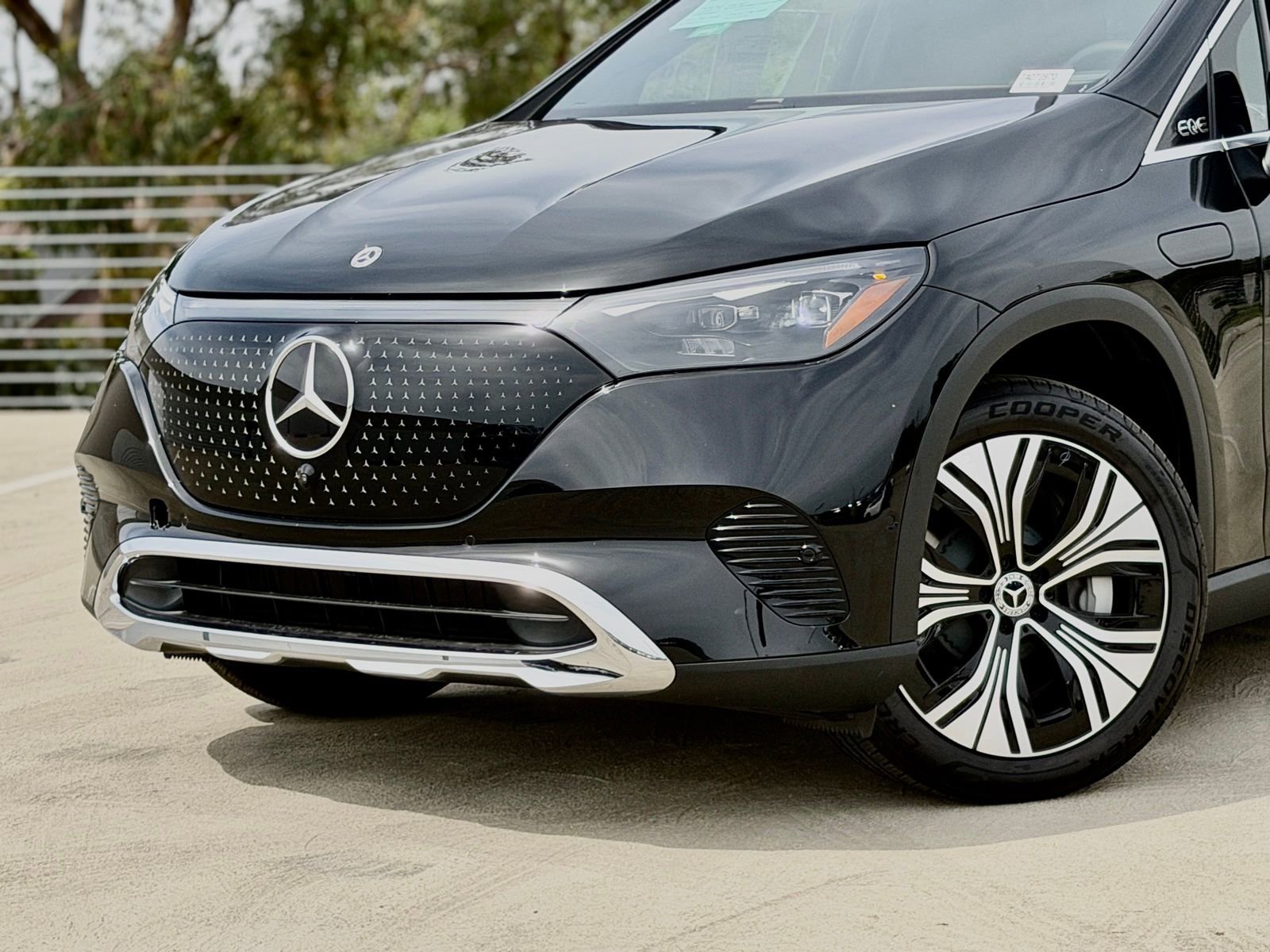 New 2026 Mercedes-Benz EQE 320+ SUV image 3