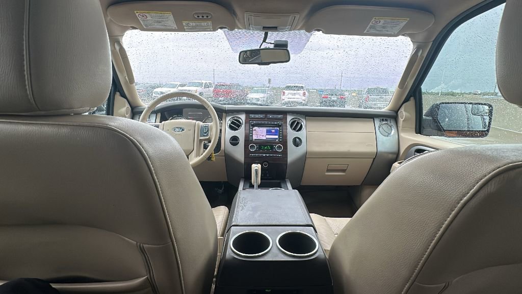 Used 2014 Ford Expedition XLT w/ Equipment Group 202A RWD image 28