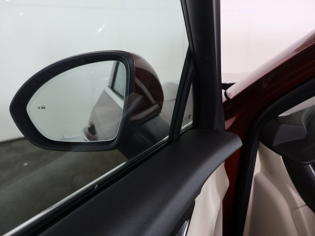 Used 2023 Buick Envision Preferred image 29