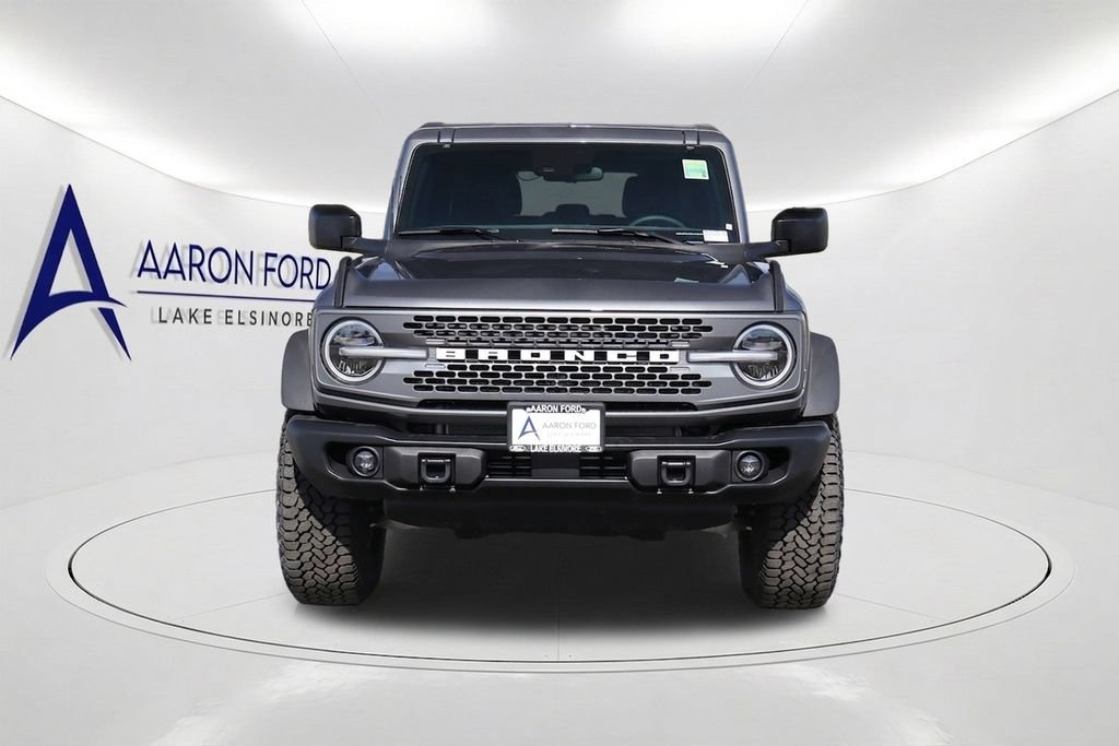 New 2025 Ford Bronco Badlands w/ Sasquatch Package AWD/4WD image 2