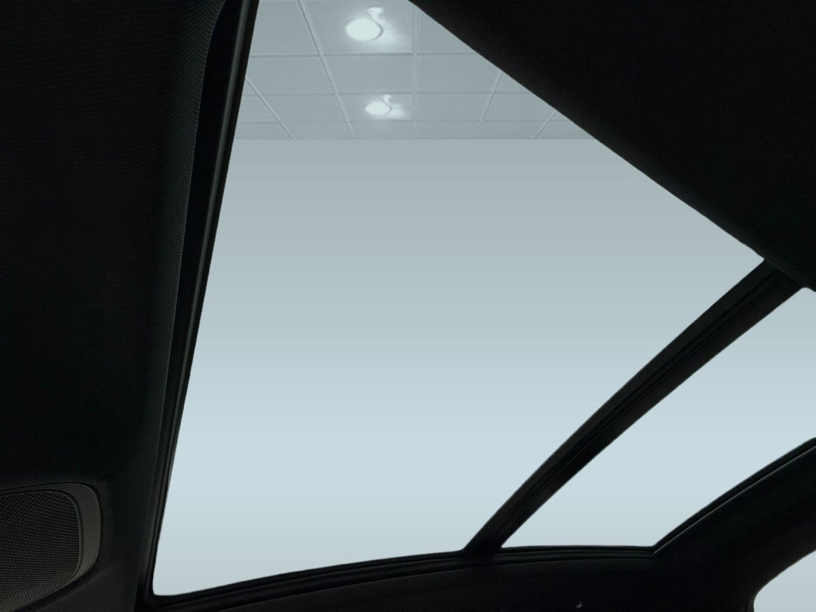 Certified 2025 Audi Q5 2.0T Premium w/ Convenience Plus Package image 16