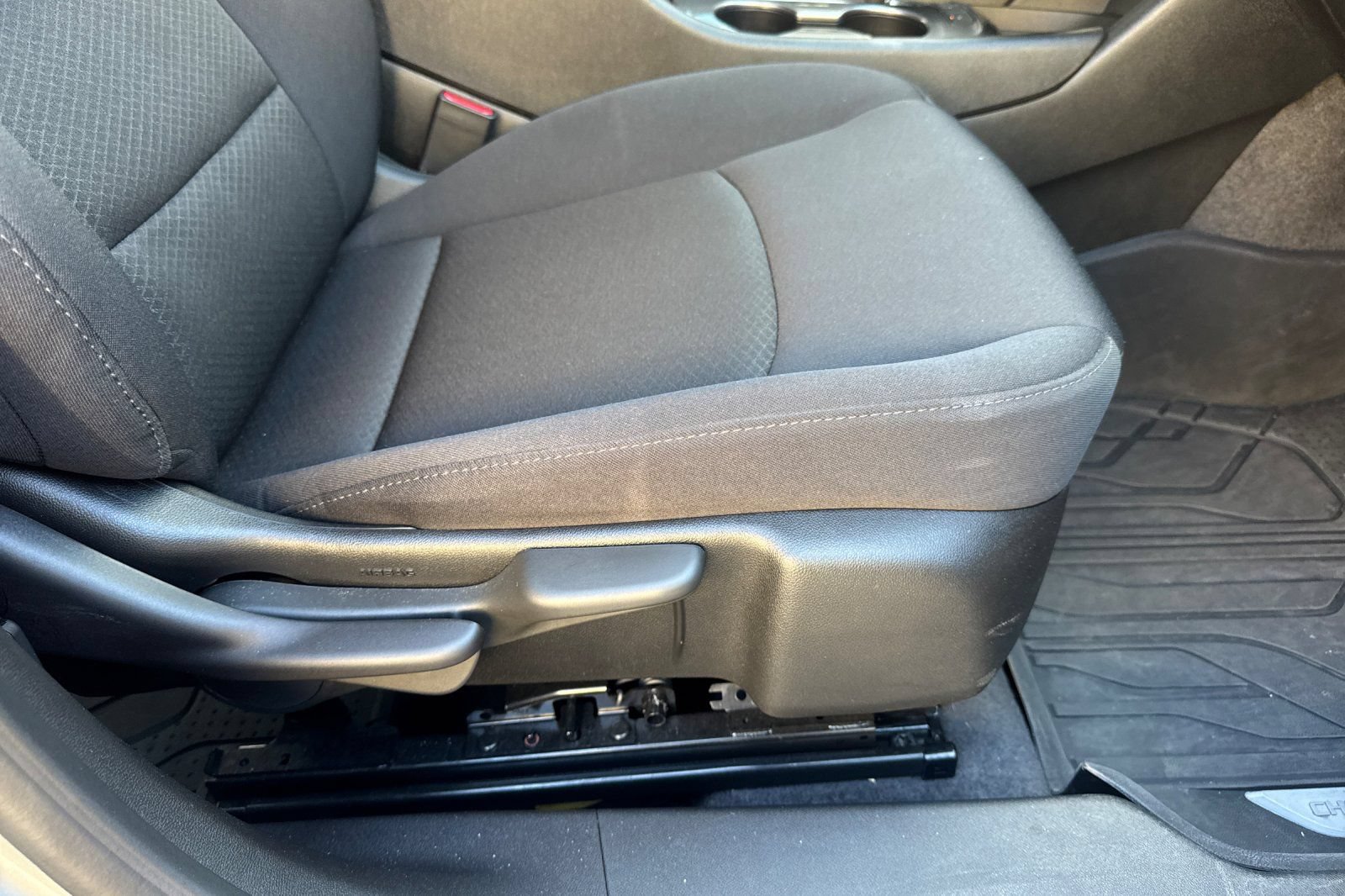 Used 2024 Chevrolet Malibu RS w/ LPO, Floor Liner Package FWD image 23