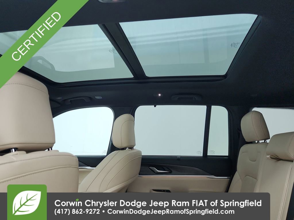 Certified 2024 Jeep Grand Cherokee Limited w/ Luxury Tech Group II AWD/4WD image 29