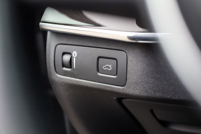 Used 2018 Volvo XC90 T6 Momentum w/ Convenience Package image 20