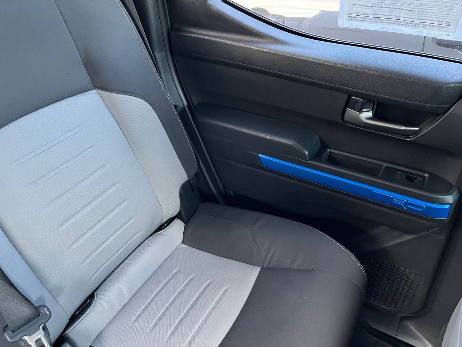 Used 2025 Toyota Tacoma TRD Off-Road image 38