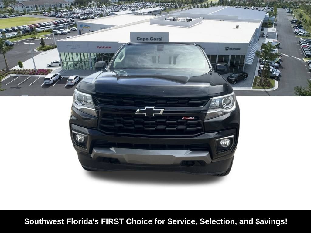Used 2022 Chevrolet Colorado Z71 w/ Z71 Midnight Edition AWD/4WD image 2