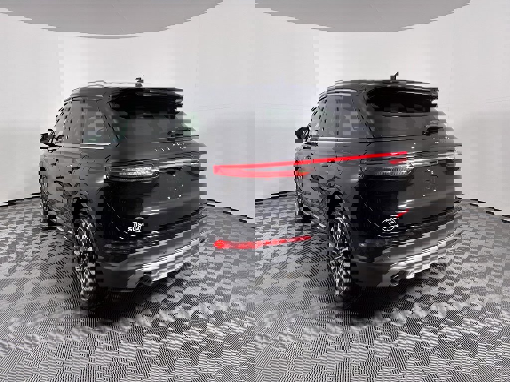 Used 2022 Lincoln Corsair Reserve w/ Equipment Group 201A image 19