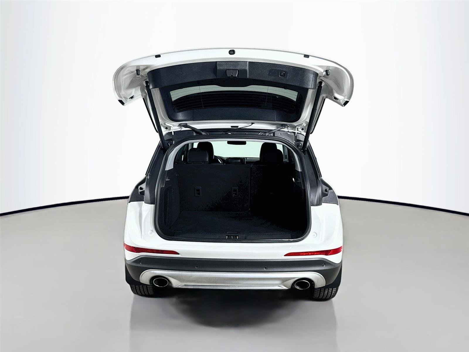 Used 2022 Lincoln Corsair AWD w/ Premium Package image 28