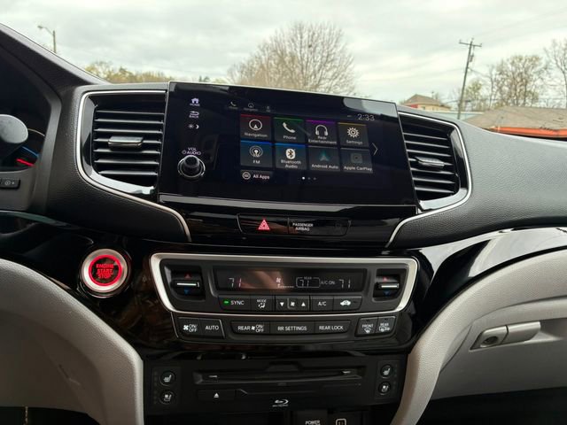 Used 2021 Honda Pilot Elite image 32