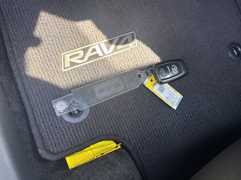 Used 2023 Toyota RAV4 XLE w/ Convenience Package FWD image 36