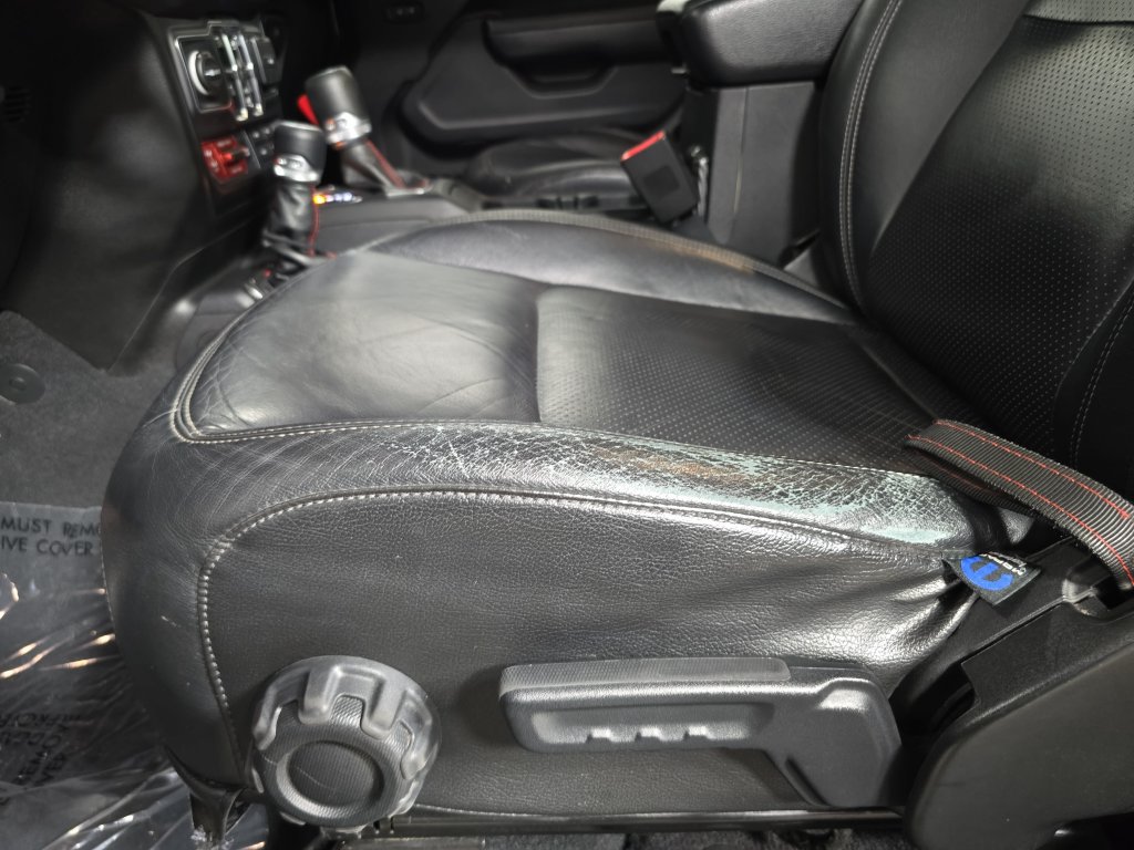 Used 2020 Jeep Wrangler Unlimited Rubicon AWD/4WD image 23
