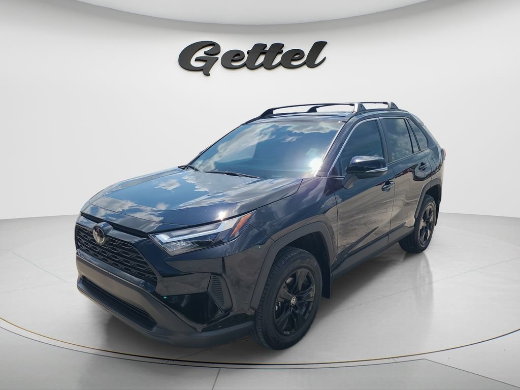 Used 2025 Toyota RAV4 XLE w/ Convenience Package FWD image 1