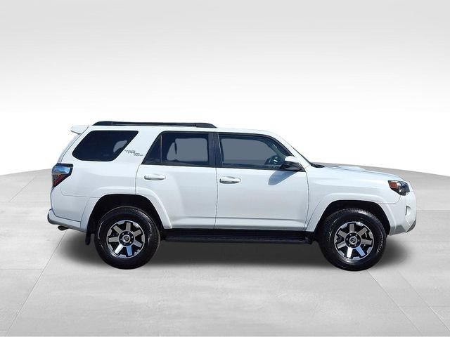 Used 2024 Toyota 4Runner TRD Off-Road AWD/4WD image 9