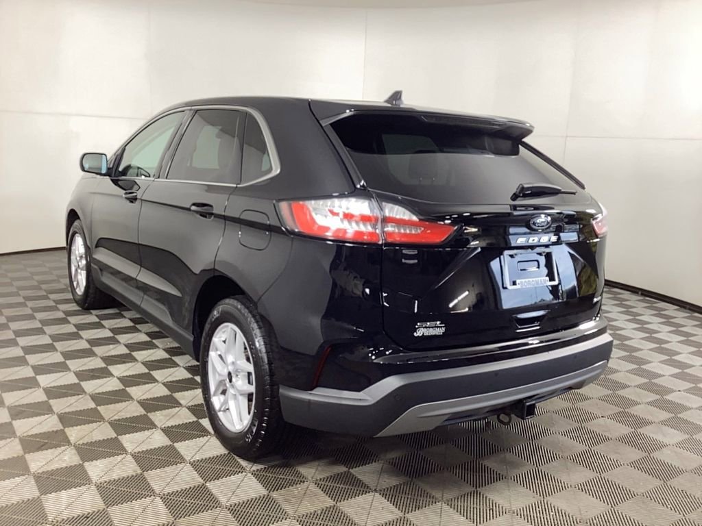 Used 2024 Ford Edge SEL w/ Convenience Package image 4