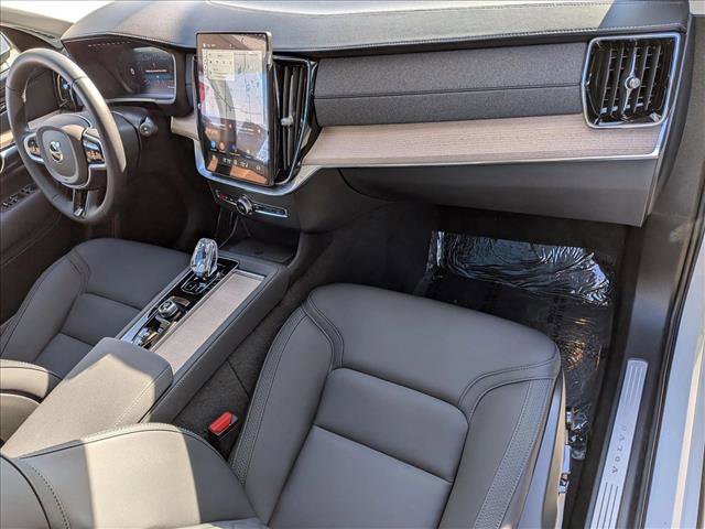 Certified 2025 Volvo XC90 B6 Plus w/ Protection Package Premier image 23
