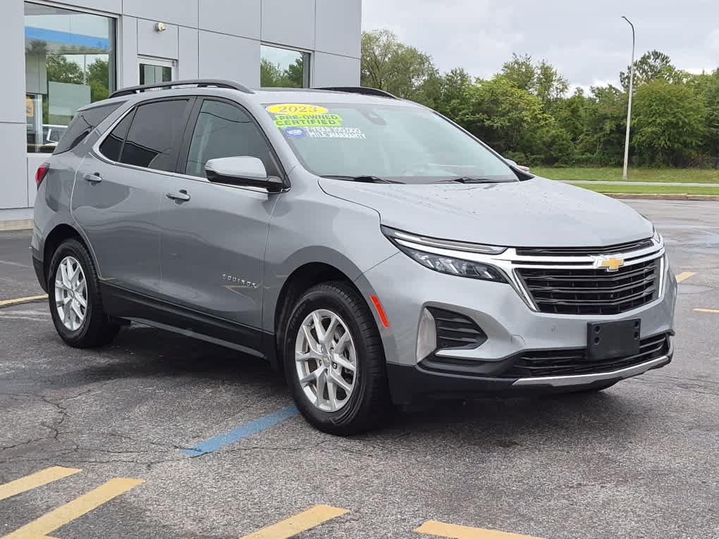 Used 2023 Chevrolet Equinox LT AWD/4WD image 2