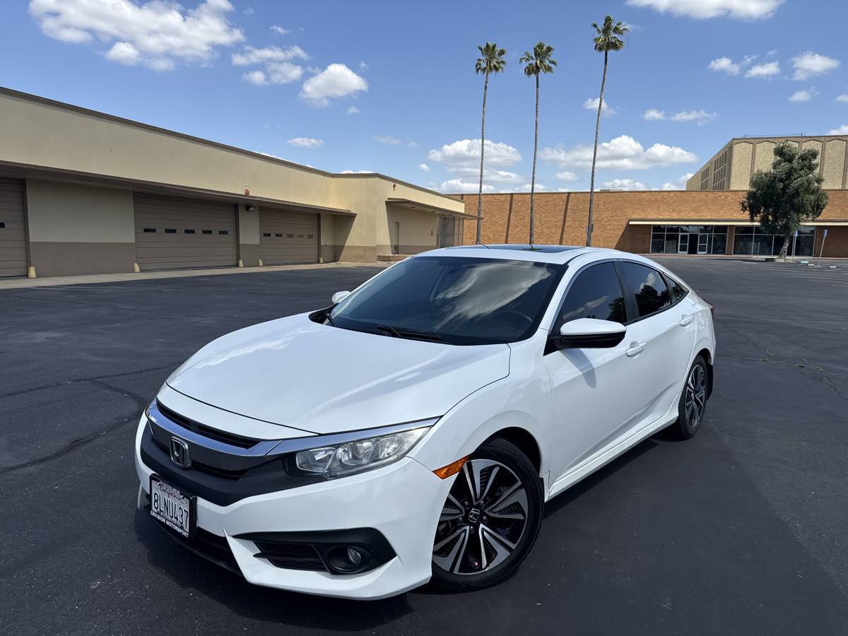 Used 2017 Honda Civic EX-L image 3