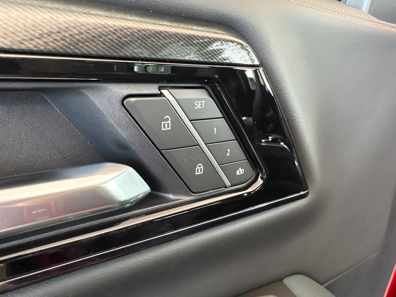 New 2026 GMC Yukon XL AT4 w/ AT4 Premium Plus Package AWD/4WD image 14