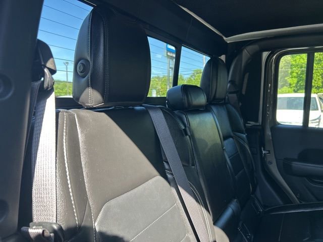 Used 2020 Jeep Gladiator Overland AWD/4WD image 14