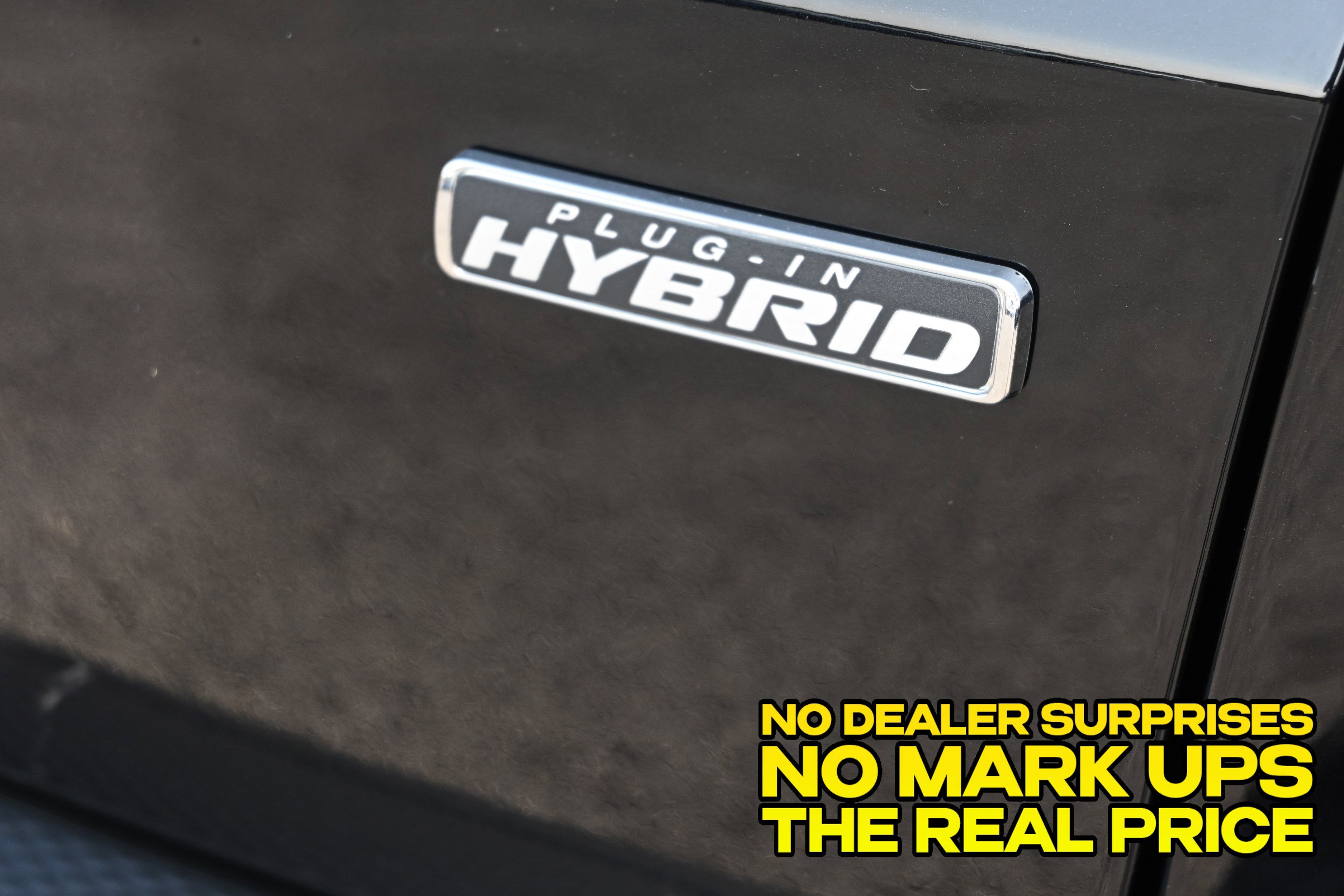 New 2026 Ford Escape SE w/ PHEV Premium Package FWD image 7