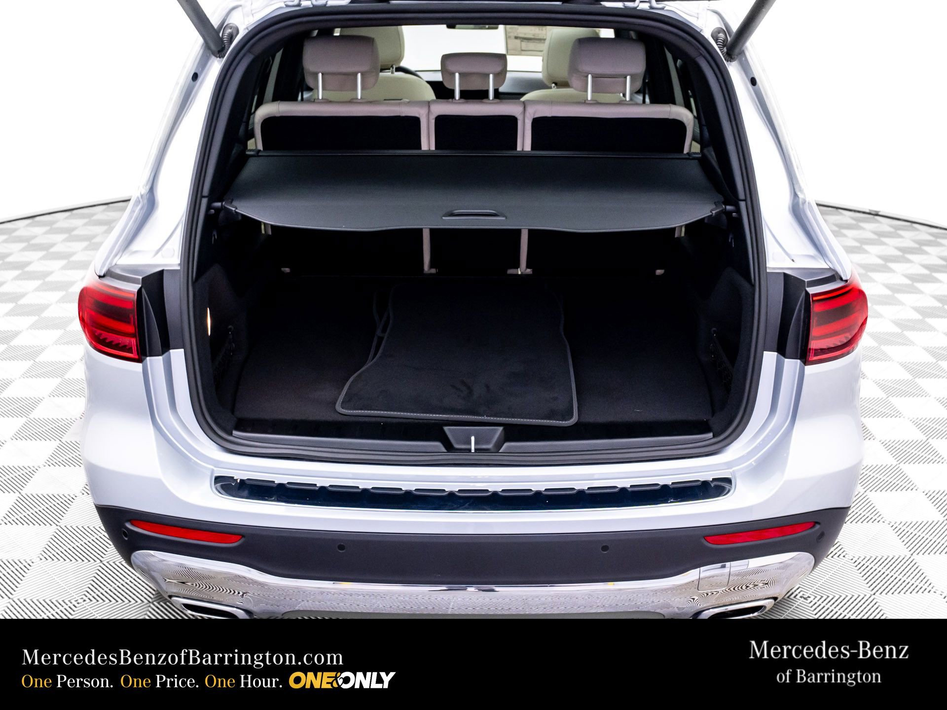 New 2026 Mercedes-Benz GLB 250 4MATIC image 33