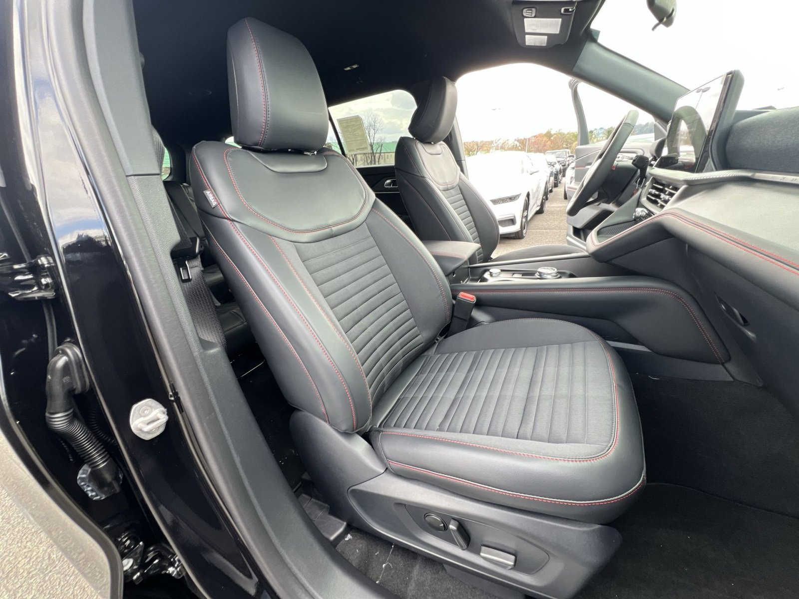 New 2026 Ford Explorer ST-Line image 27